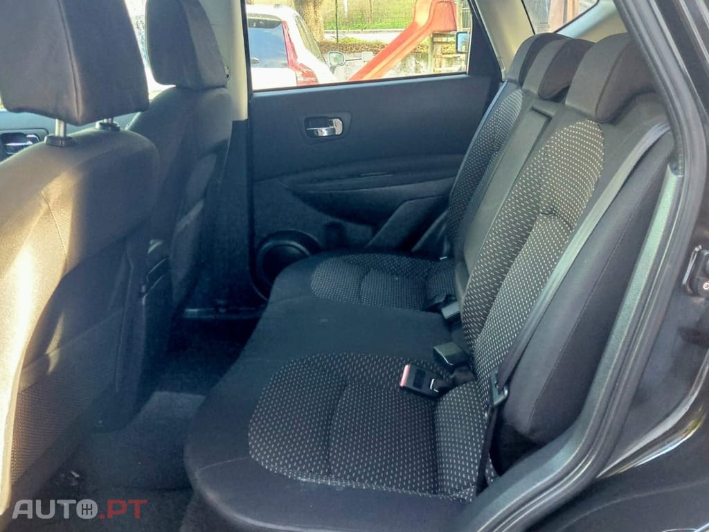 Nissan Qashqai 1.5 dCi Tekna Sport 18