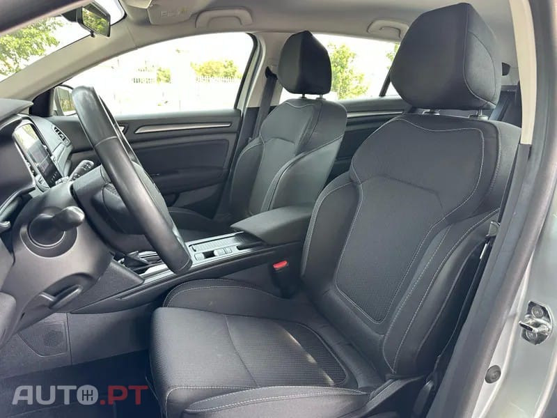 Renault Mégane Sport Tourer 1.6 E-Tech Hybrid