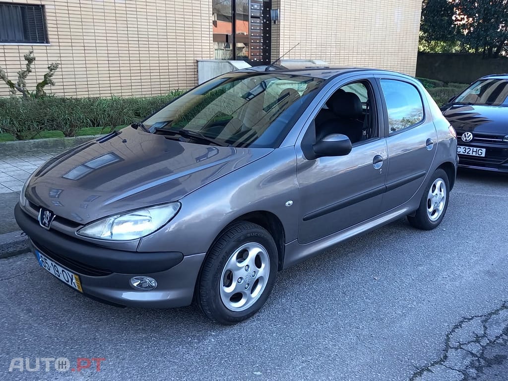 Peugeot 206 2.0HDI 90cv 5lugares AC