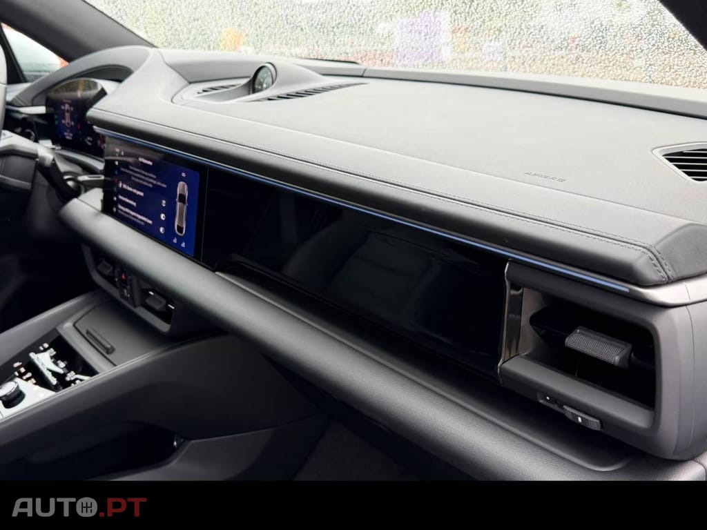 Porsche Macan Standard
