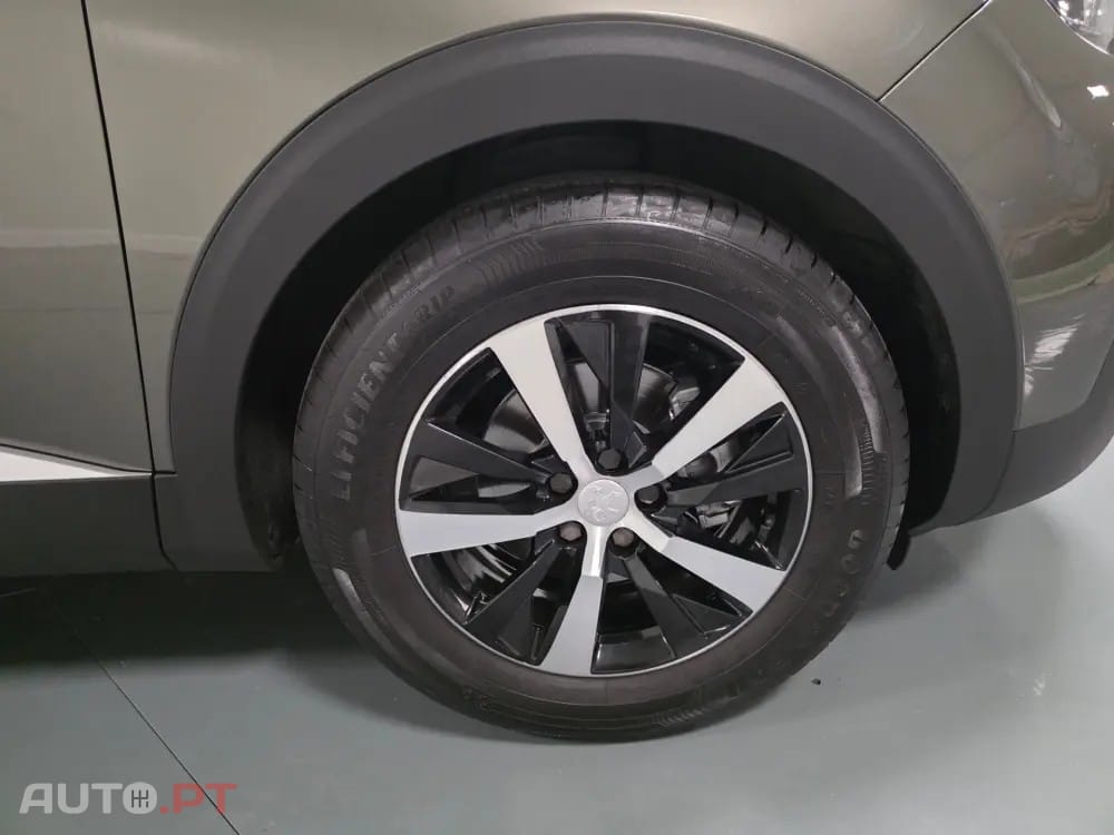 Peugeot 3008 1.5 BLUEHDI ACTIVE