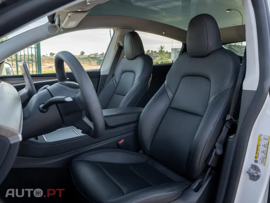 Tesla Model Y Long Range Dual Motor AWD