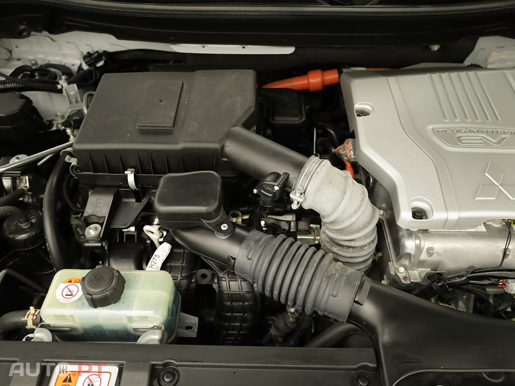 Mitsubishi Eclipse Eclipse Cross 2.4 PHEV eMotion