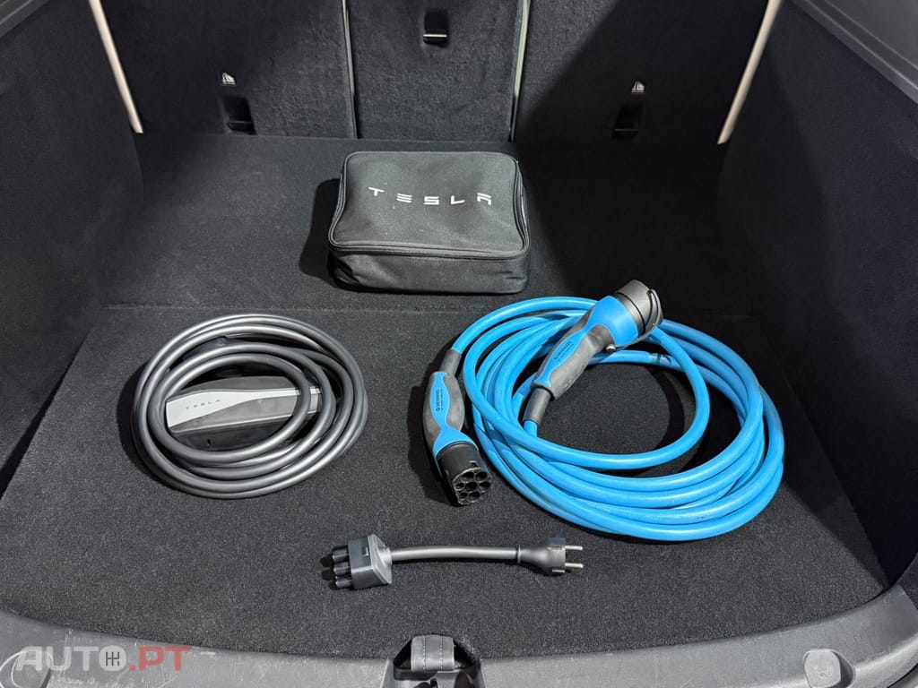 Tesla Model Y Long Range Dual Motor AWD