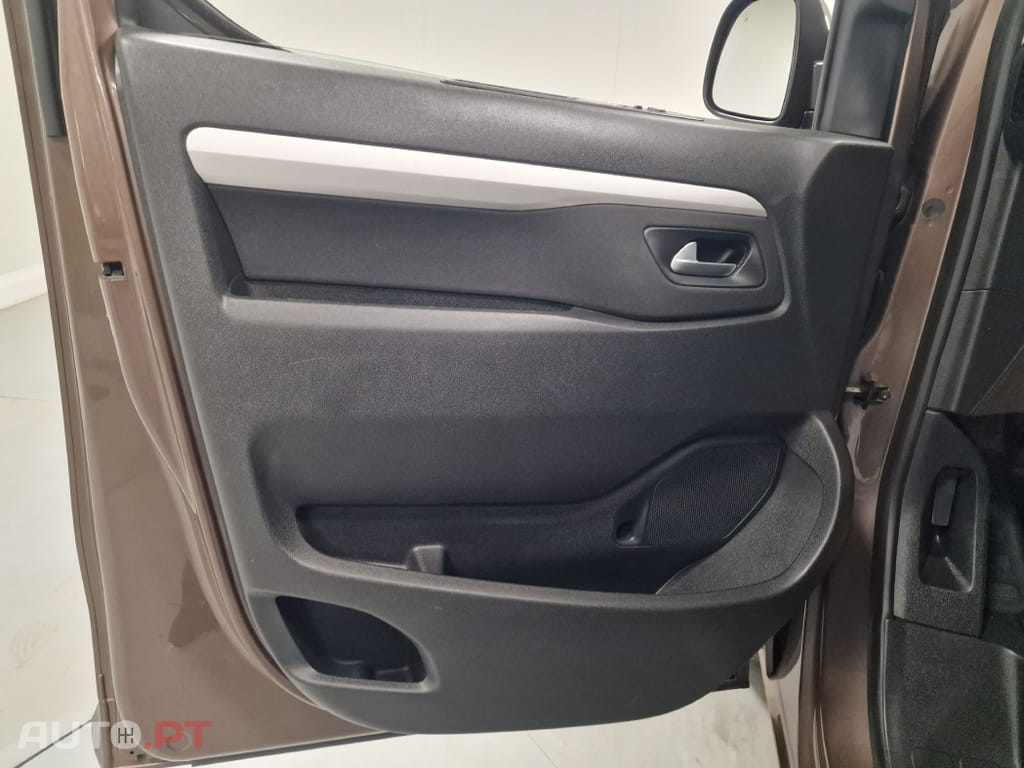 Toyota Proace Verso COMBI 1.6 D-4D L2 GPS 9 LUGARES