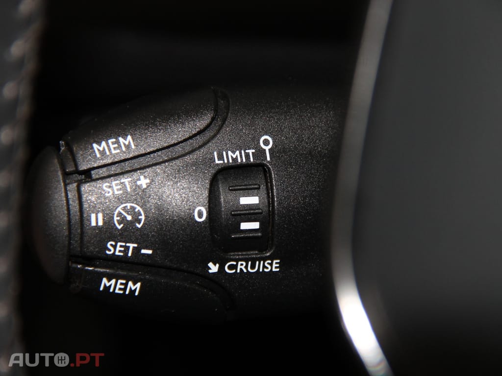 Peugeot 2008 1.5 BlueHDi Active Pack