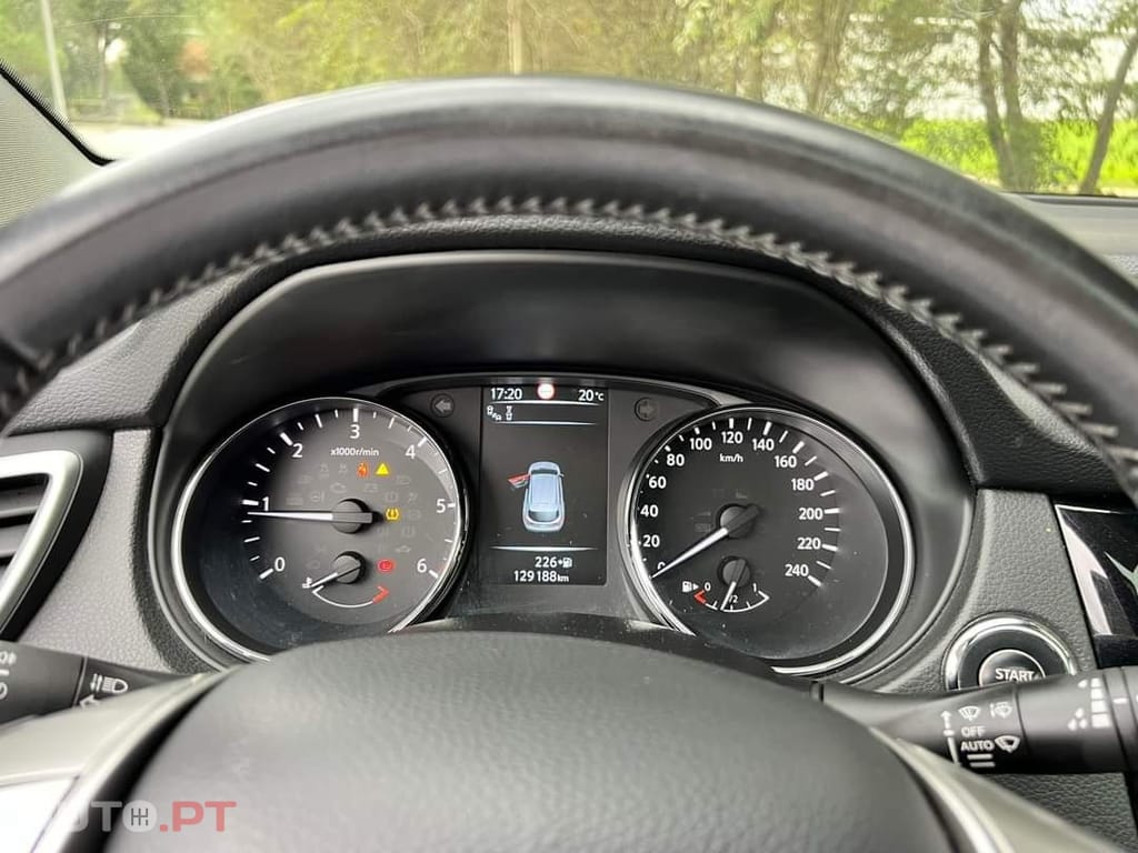 Nissan Qashqai 1.5 dCi Tekna Premium Pele