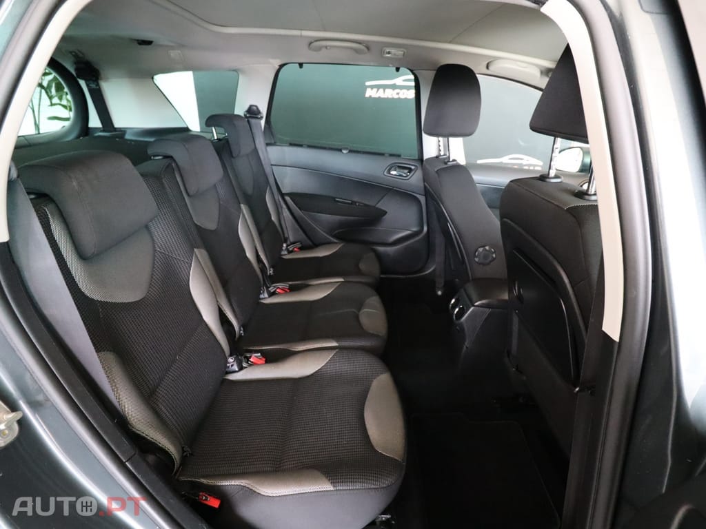 Peugeot 308 SW 1.6 e-HDi Access CVM6