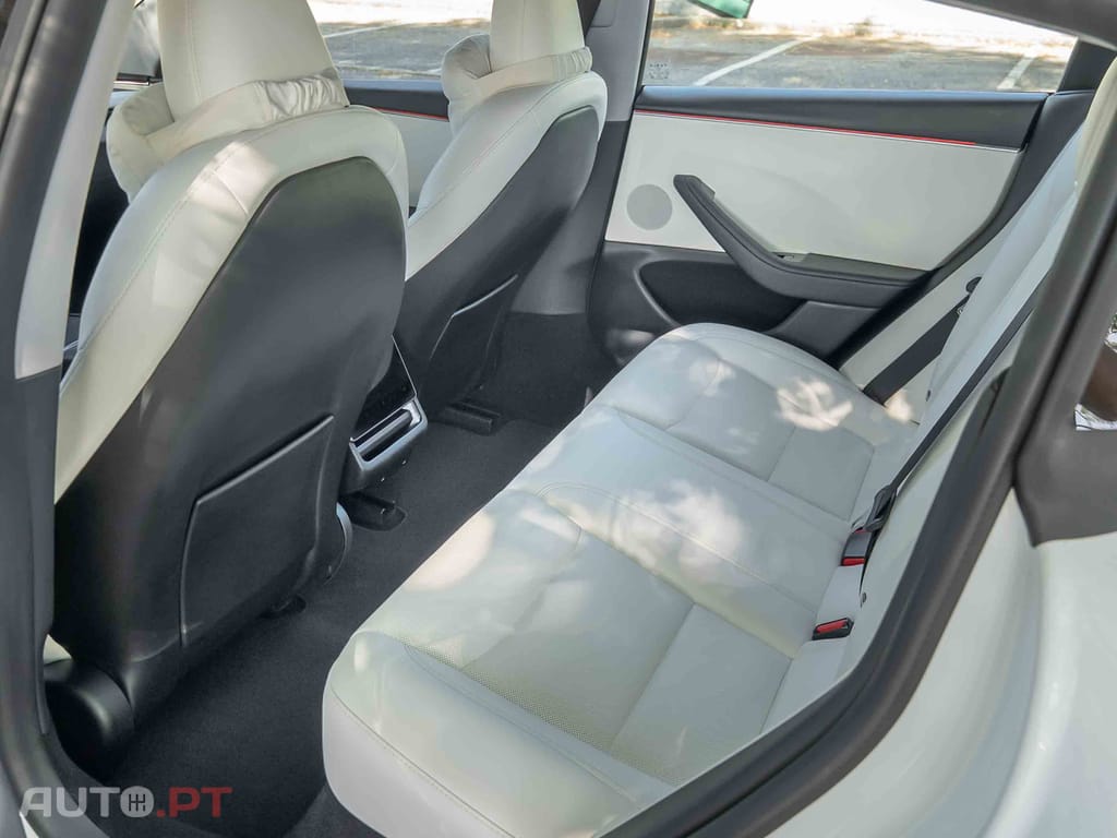 Tesla Model 3 Long Range Tração Traseira Premium