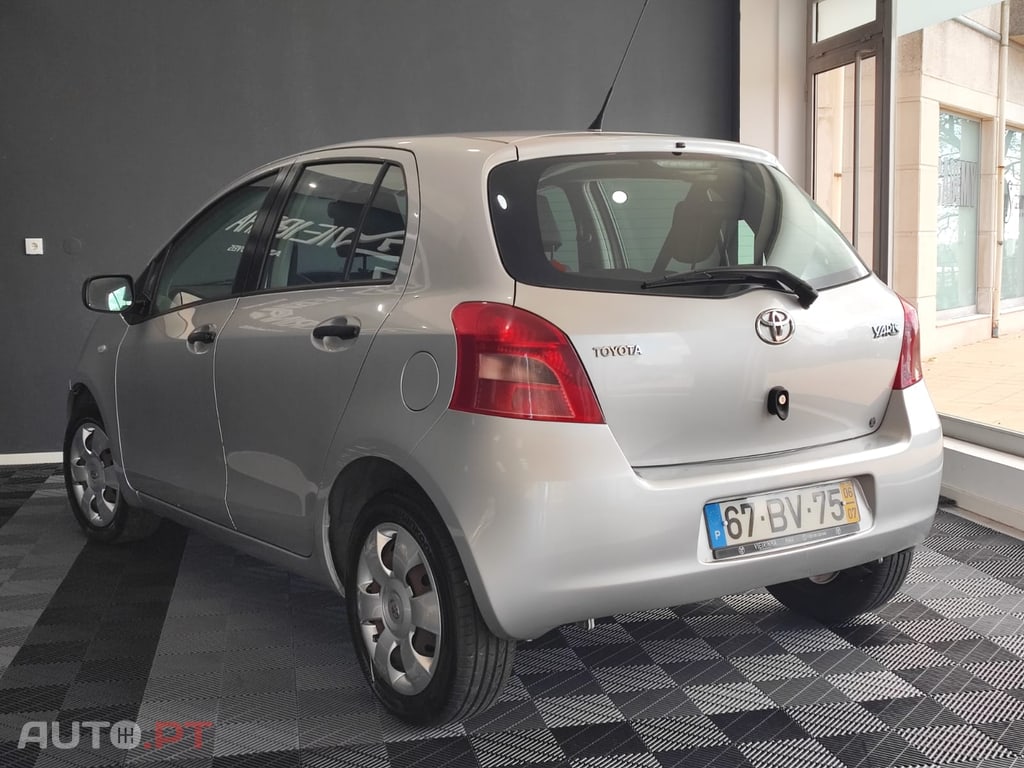 Toyota Yaris 1.0 VVT-i