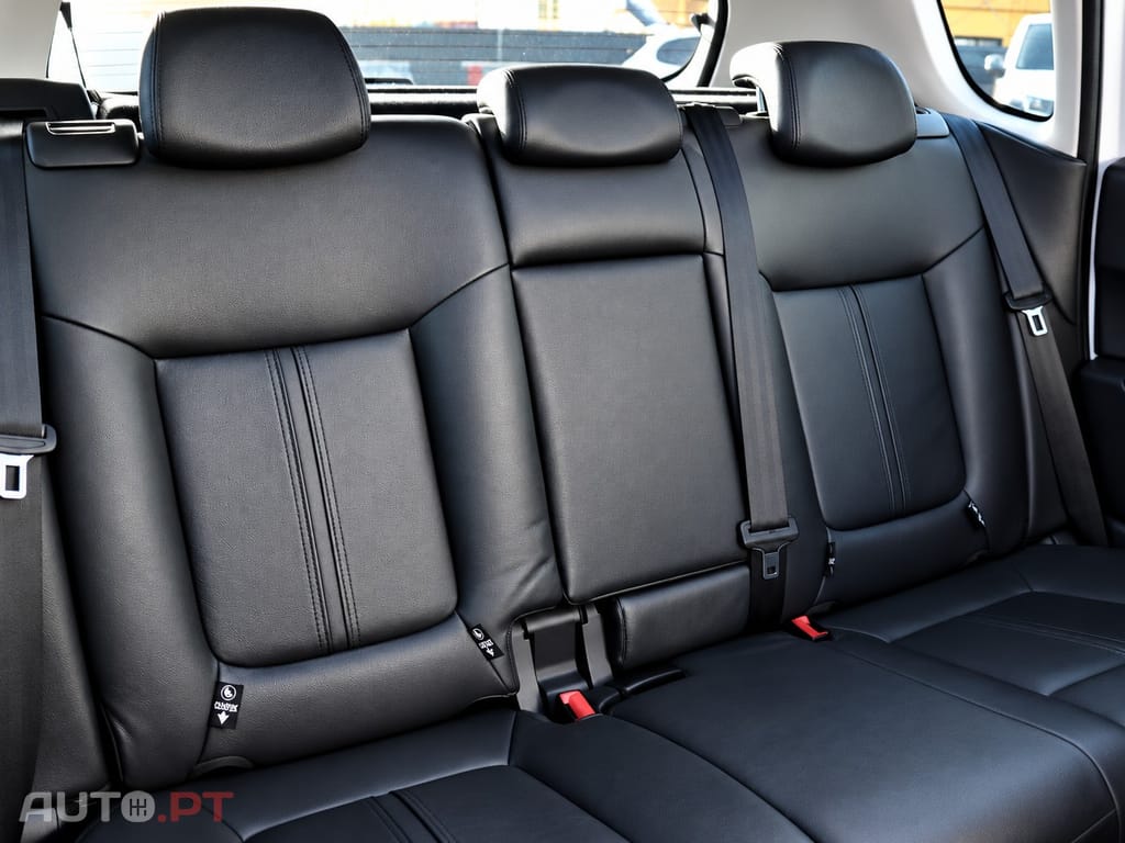 Peugeot 3008 2.0 HDi Hybrid4