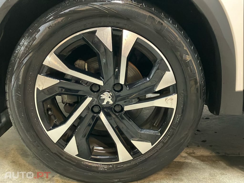 Peugeot 2008 BlueHDi 110 Allure Pack