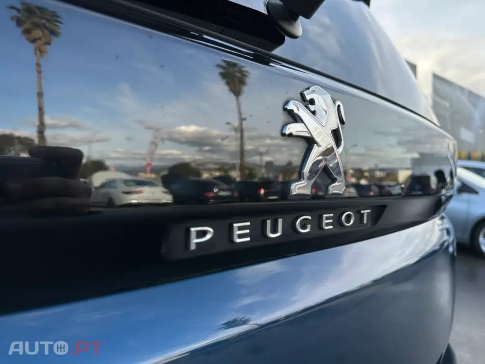 Peugeot 5008 1.5 BlueHDi Allure EAT8