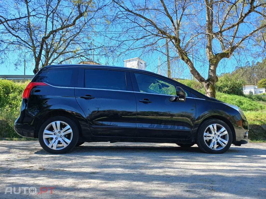 Peugeot 5008 2.0 HDi Sport