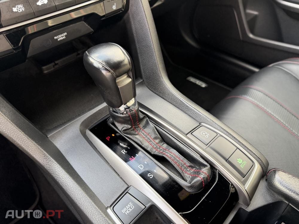 Honda Civic 1.0 i-VTEC Dynamic CVT