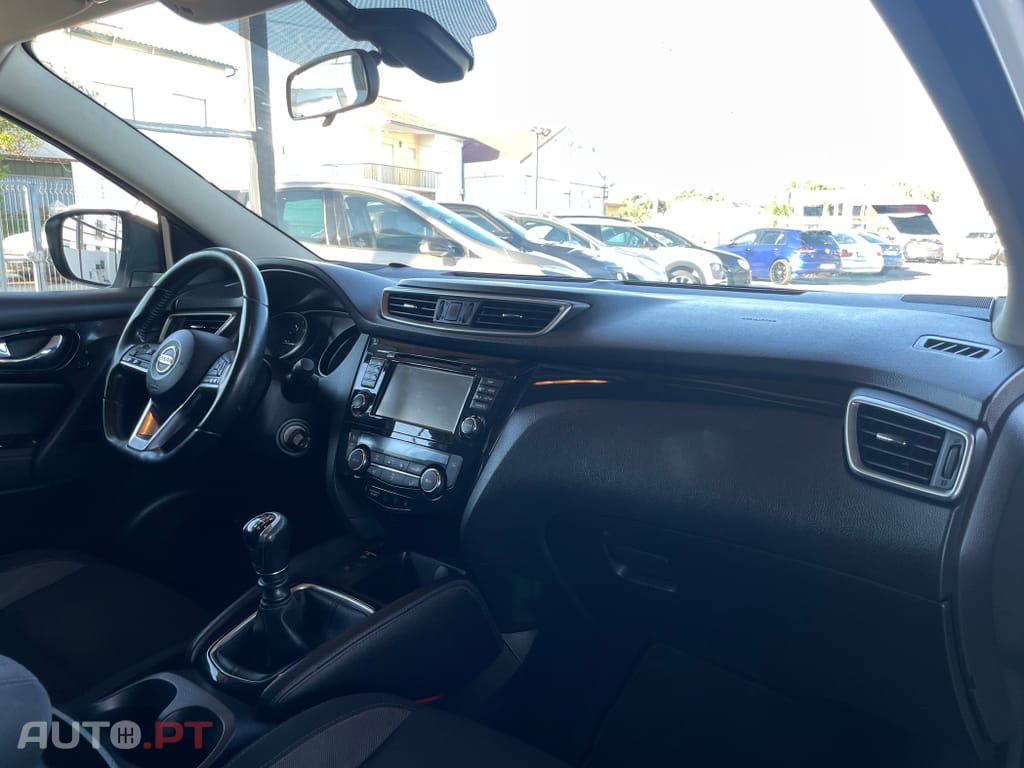 Nissan Qashqai 1.5 dCi N-Connecta