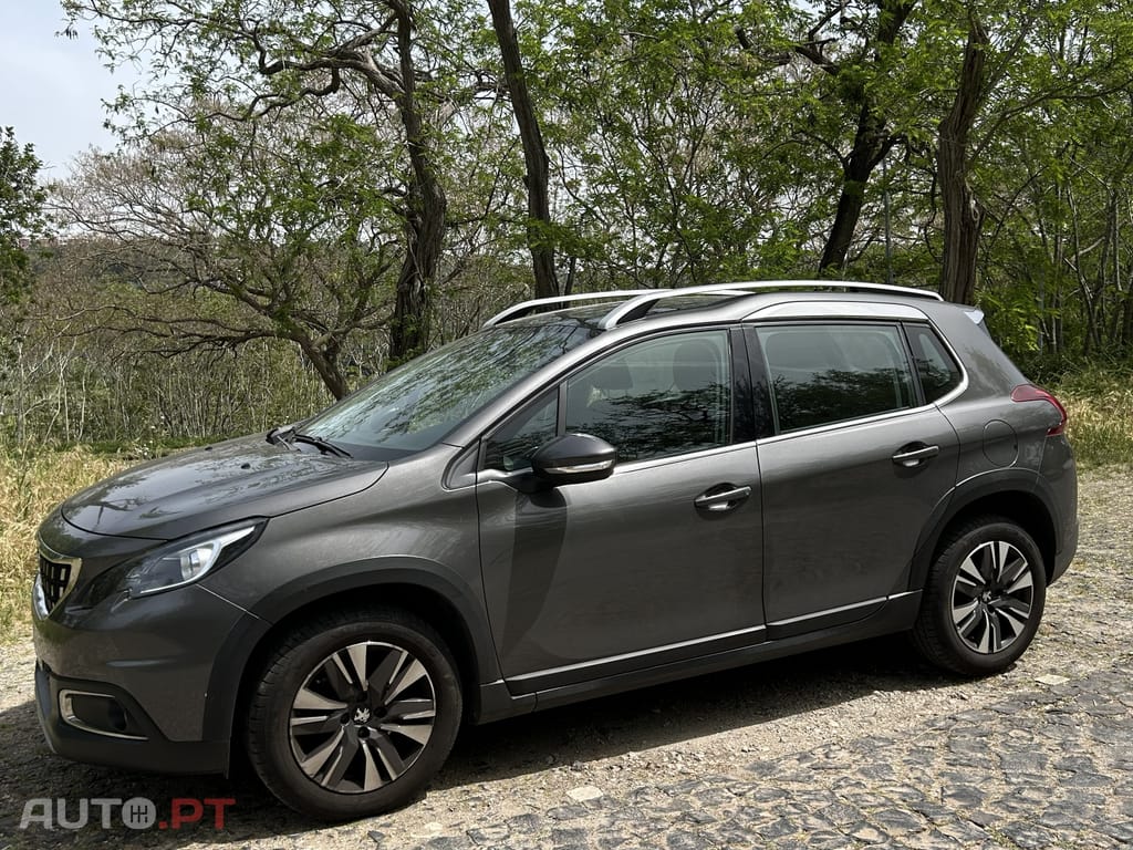 Peugeot 2008 1.2 Pure Tech