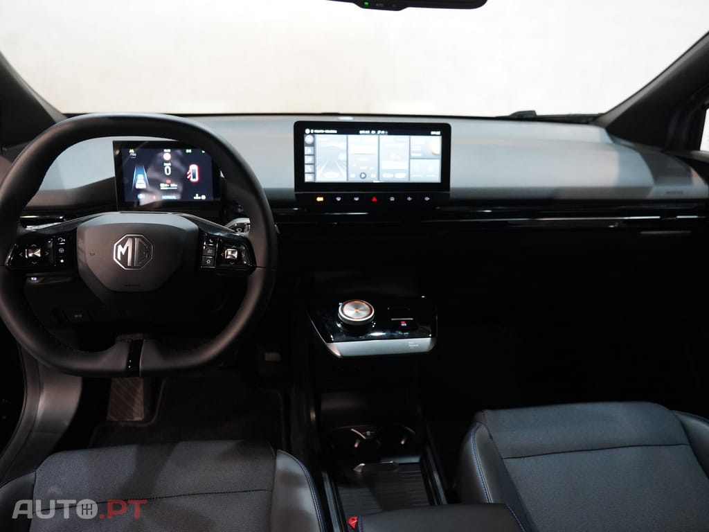 MG MG4 64 kWh Luxury