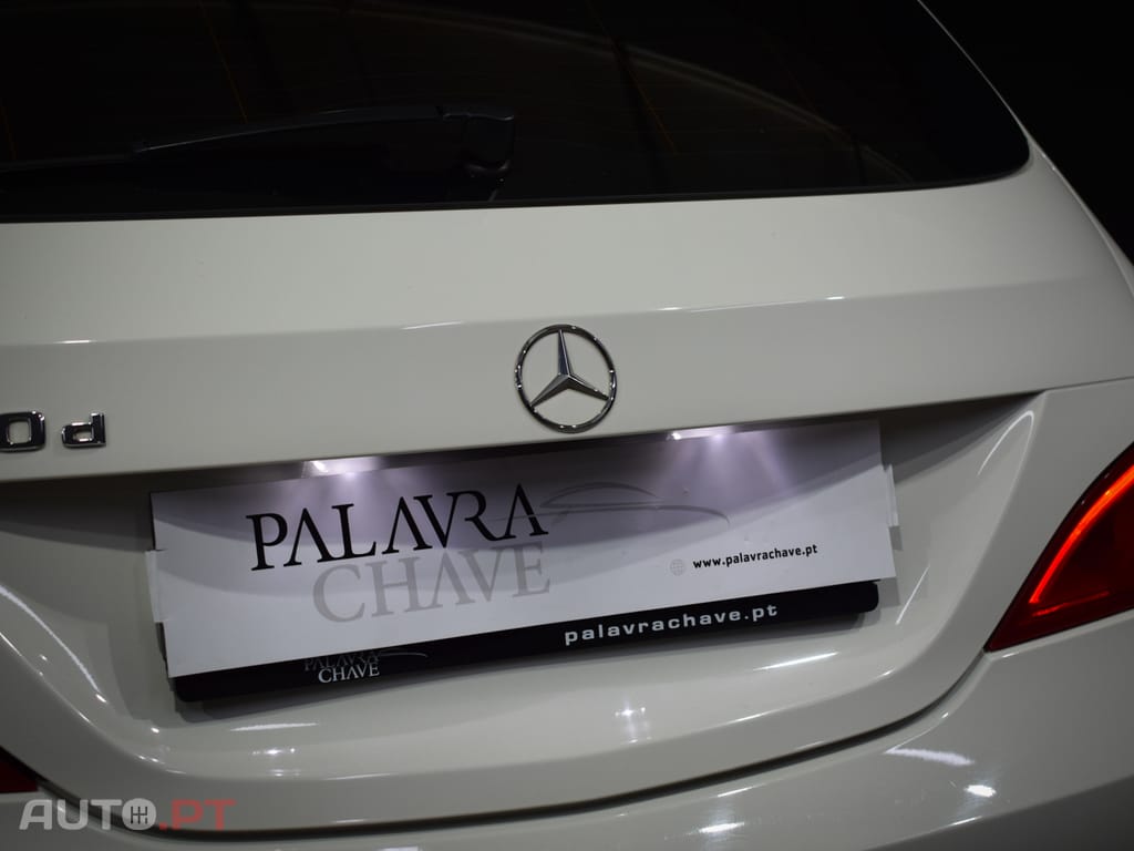 Mercedes-Benz CLA 180 AMG