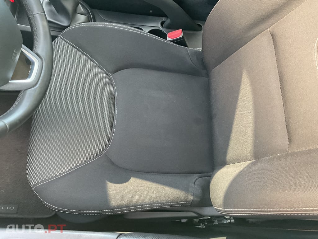 Renault Clio Sport Tourer 0.9 TCE Limited