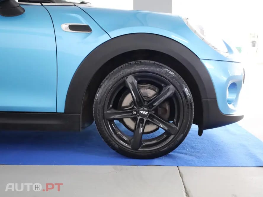 MINI Cooper Cooper D