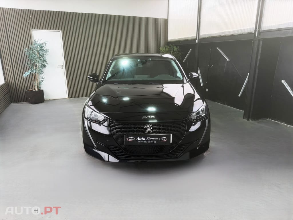Peugeot E-208 Style