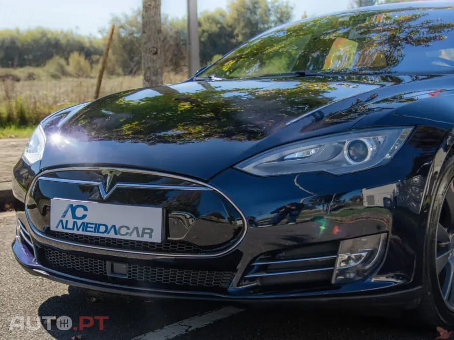 Tesla Model S P85D