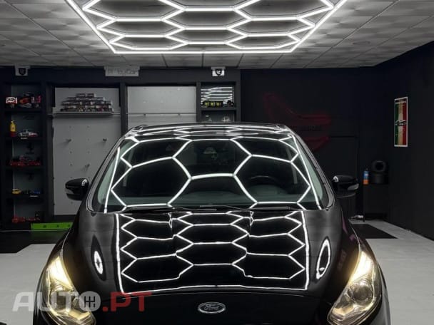 Ford S-Max 2.0 TDCi Titanium