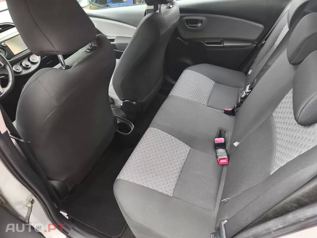 Toyota Yaris 1.4 D-4D Comfort 99g