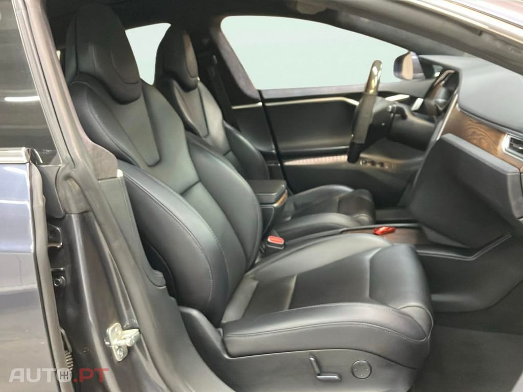 Tesla Model S 75D