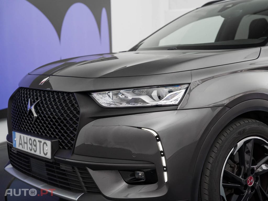DS DS7 Crossback E-Tense Performance Line EAT8