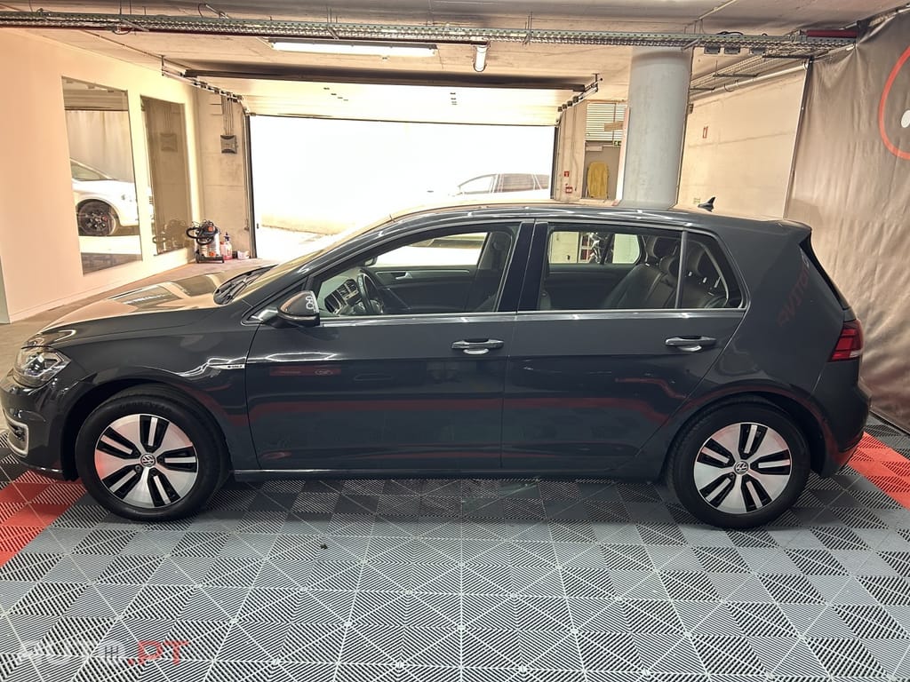 Volkswagen e-Golf AC/DC