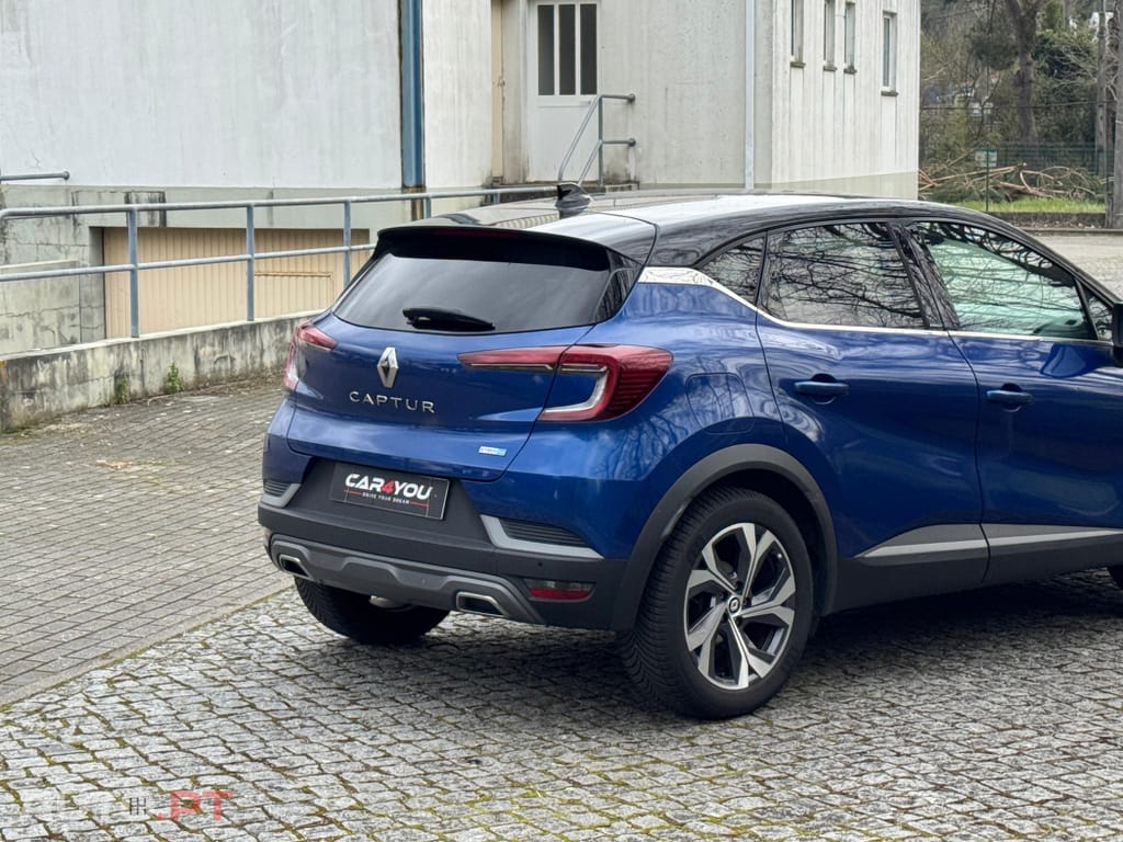 Renault Captur 1.6 E-Tech RS Line