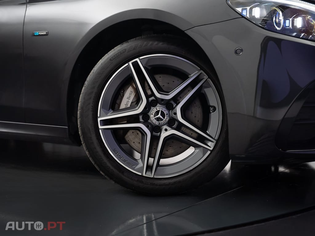 Mercedes-Benz E 300 de AMG Line