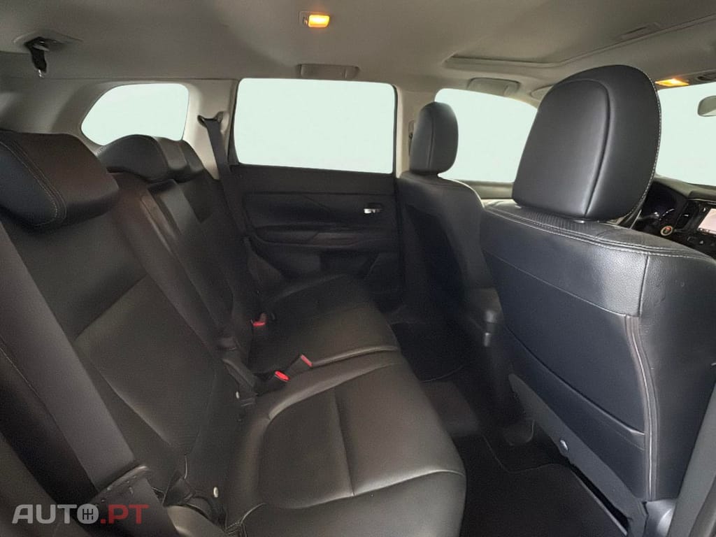 Mitsubishi Outlander 2.0 MIVEC Intense+