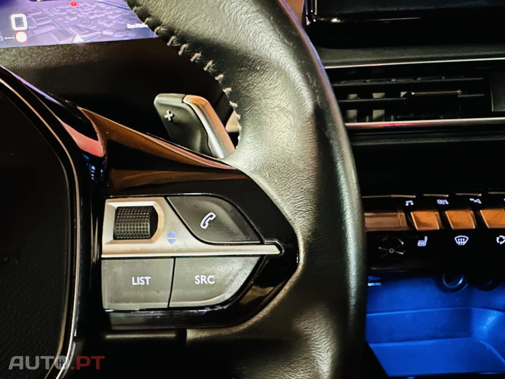 Peugeot 5008 1.2 PureTech Allure EAT8