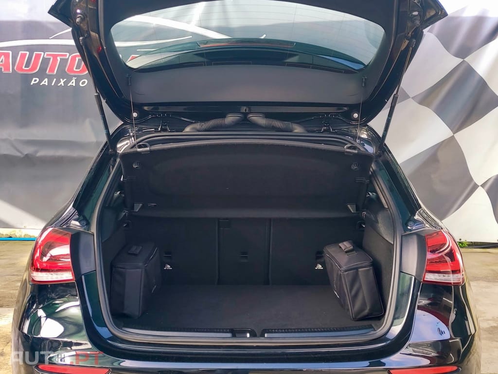 Mercedes-Benz A 250 e Style Plus