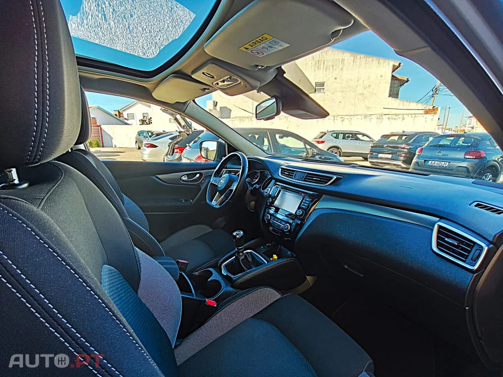 Nissan Qashqai 1.2 DIG-T N-Connecta 18