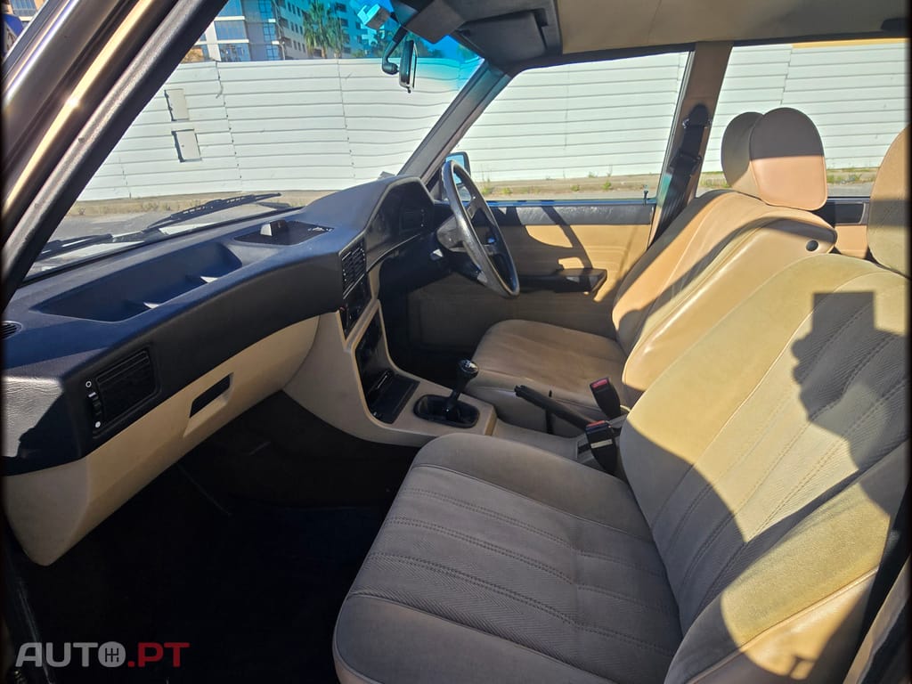 BMW 520 i E12