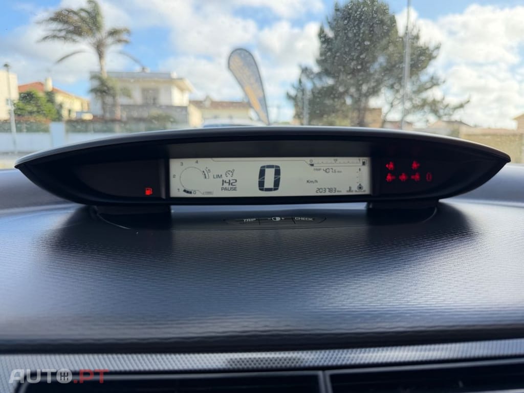 Citroen C4 1.6 HDi VTR Pack