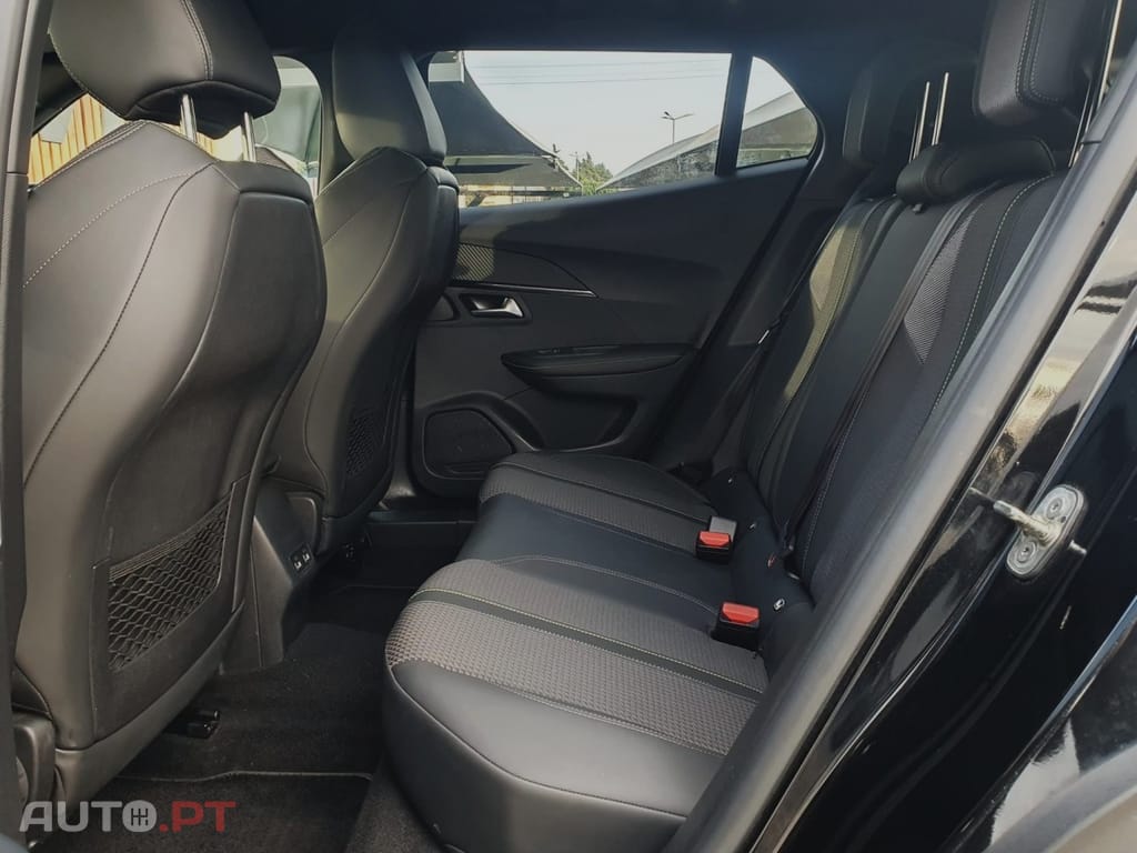 Peugeot 2008 1.2 PureTech GT