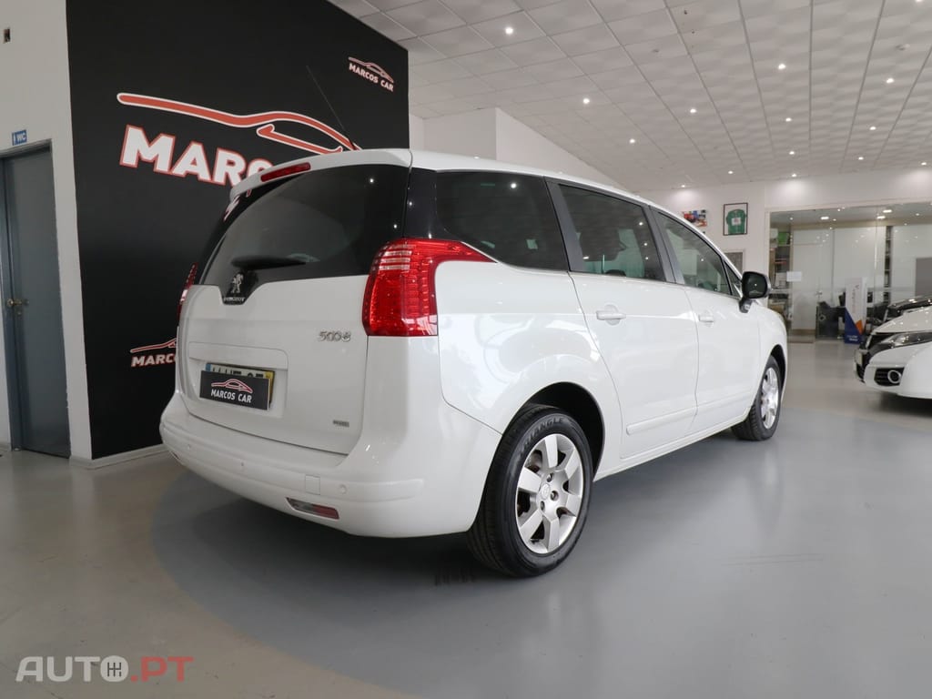 Peugeot 5008 1.6 E-HDi 7L SE Style 2-Tronic
