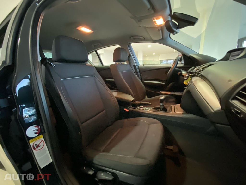 BMW 118 I SPORT