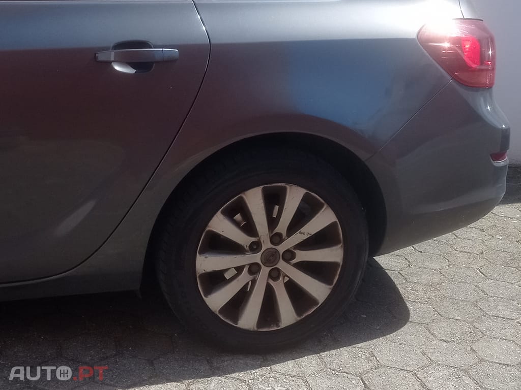 Opel Astra Sports Tourer Sport