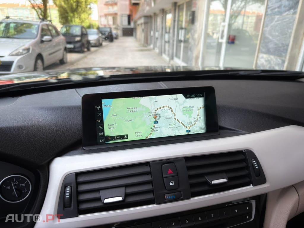 BMW 330 e iPerformance Advantage