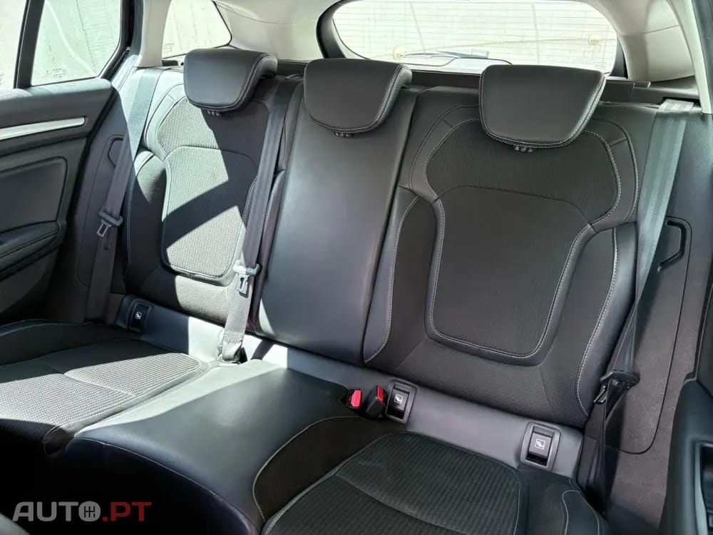 Renault Mégane Sport Tourer 1.6 E-Tech Plug-In Intens