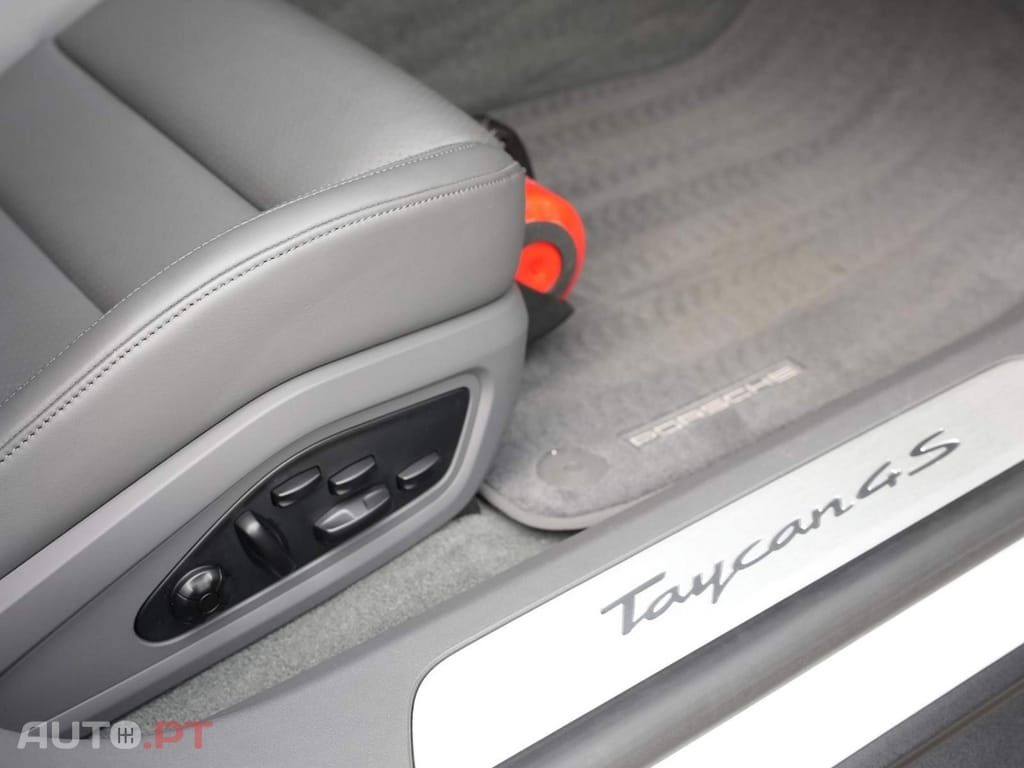 Porsche Taycan 4S Bose