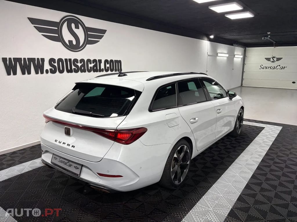 Cupra Leon 1.4 e-Hybrid MID DSG