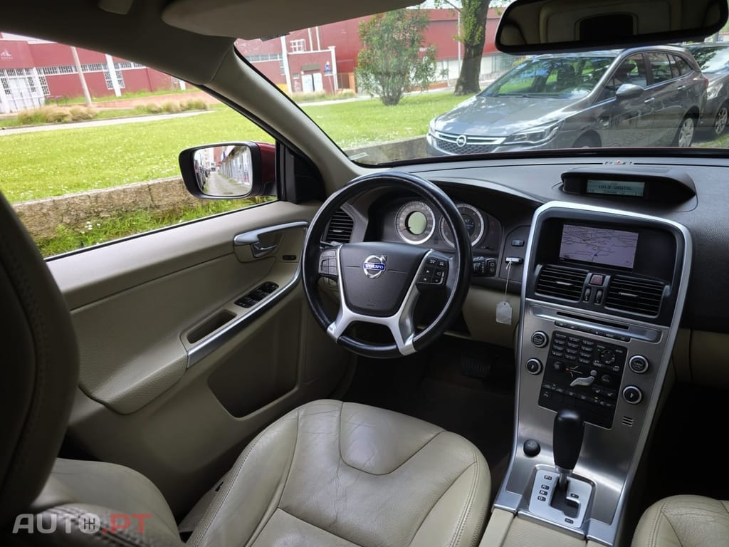 Volvo XC60 2.4 D Momentum Geartronic