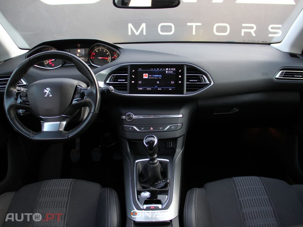 Peugeot 308 1.2 Pure Tech 110
